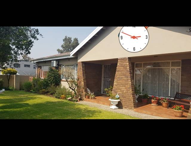 3 BEDROOM HOUSE FOR SALE IN LENNOXTON